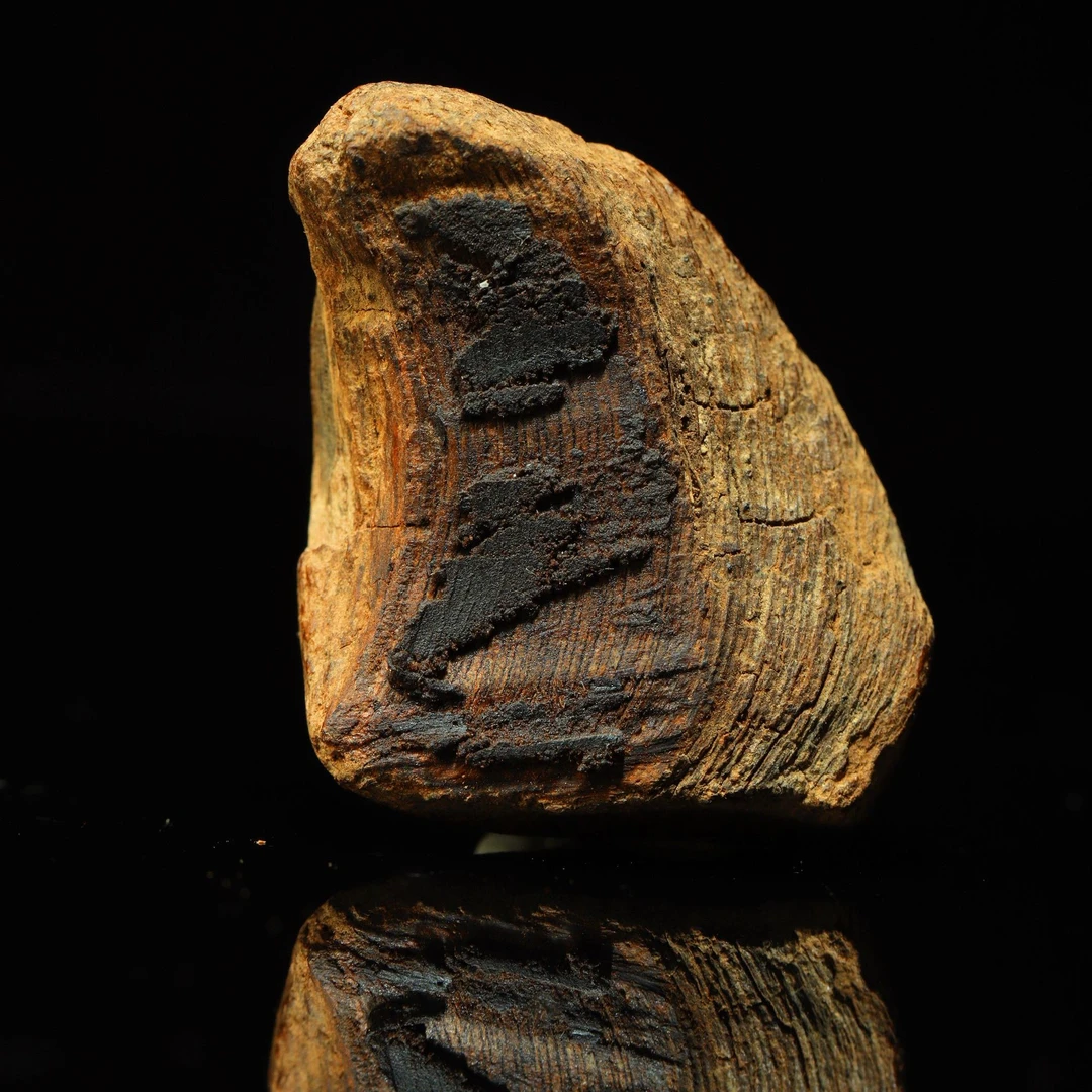 【觅香阁】3.7g正区富森红土老料沉水原材挂坠