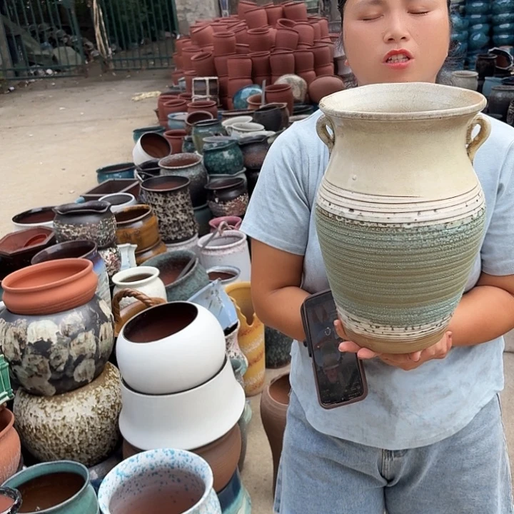 口20高32瑕疵一个盆子。