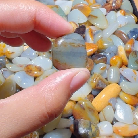 和田玉（子料）未镶嵌颈饰8.5克