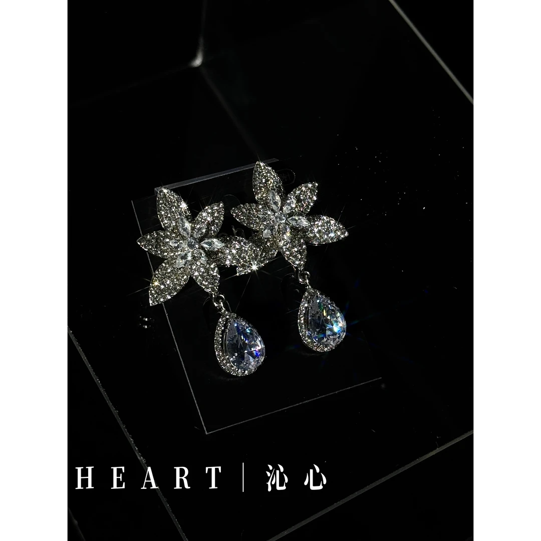925银耳饰 沁心｜C13新款皇冠发配耳夹 超仙水钻锆石