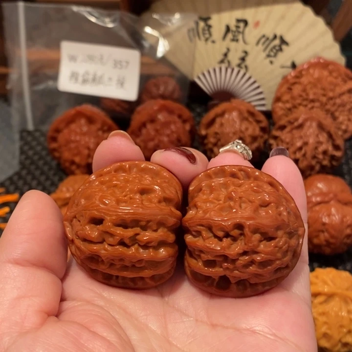 文玩核桃吊坠37白狮子416