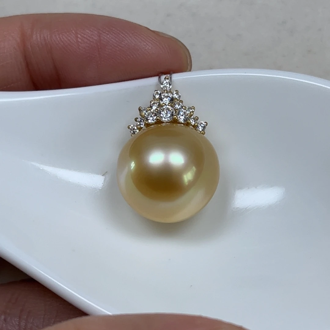 18K金镶嵌海水珍珠颈饰15.1mm