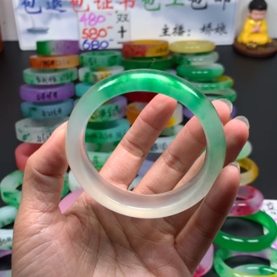 九***子玉清新国风美人钅蜀多样性专拍链接