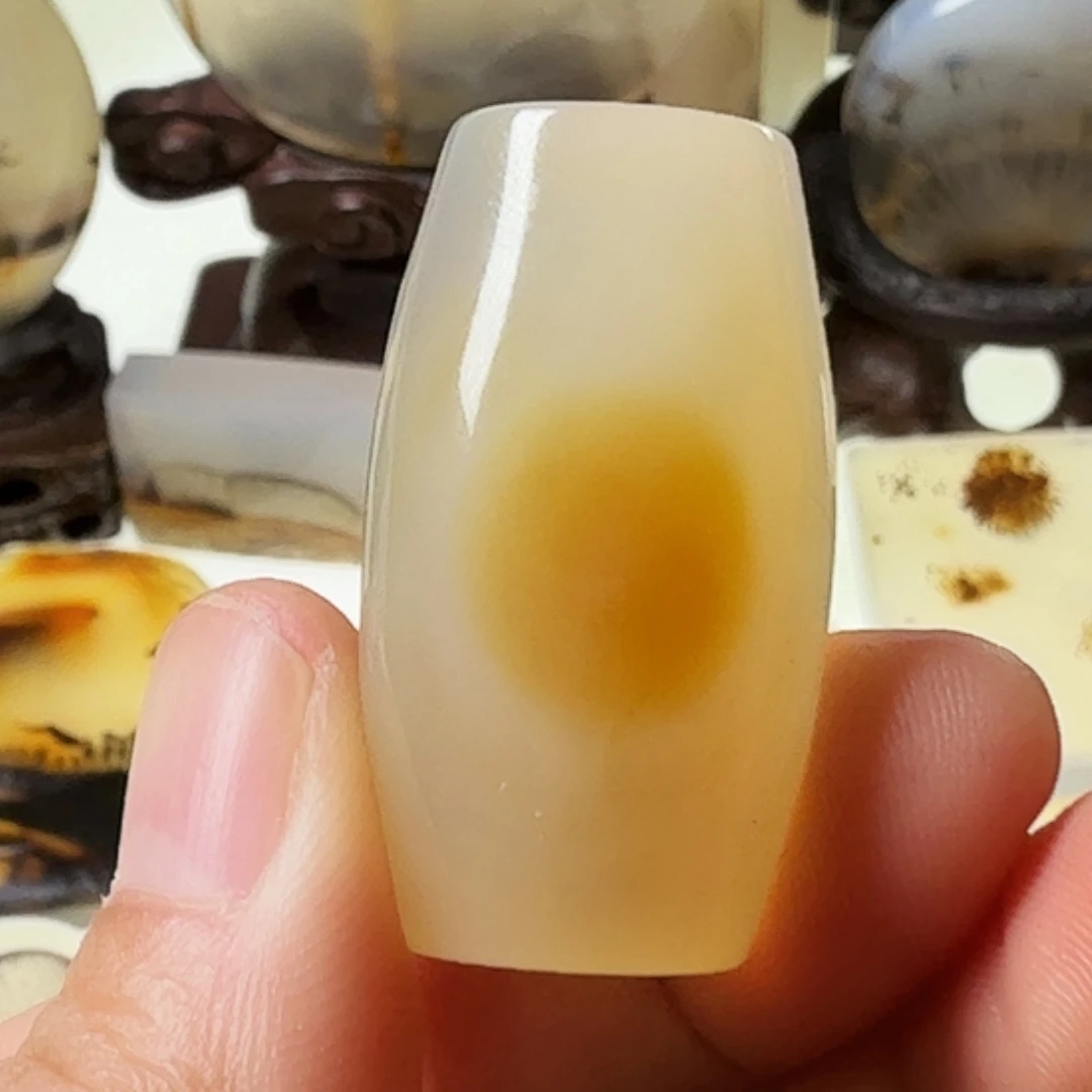 玛瑙/玉髓未镶嵌珠宝半成品