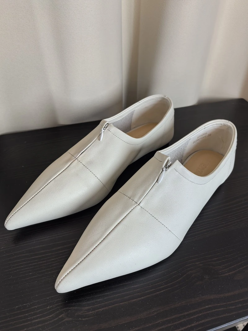 惟蔻真皮穆勒鞋尖头平底意大利经典女鞋