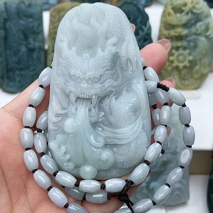 未镶嵌定制翡翠龙牌