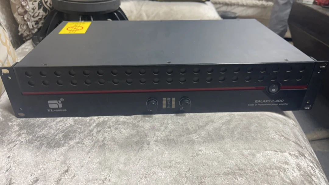 功放机一台，不包邮