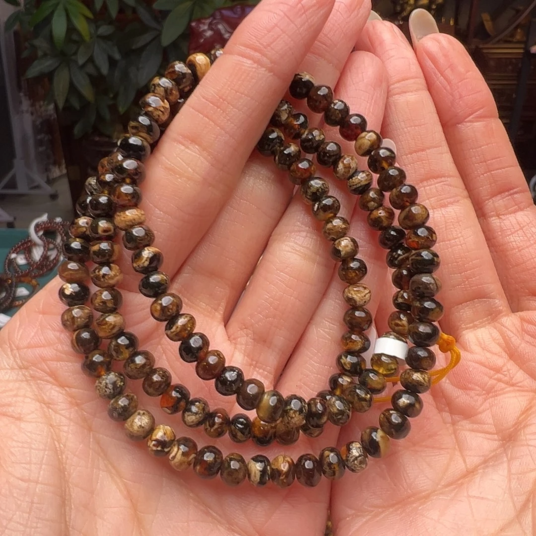 王***文琥珀未镶嵌裸石抚顺琥珀20113-8五