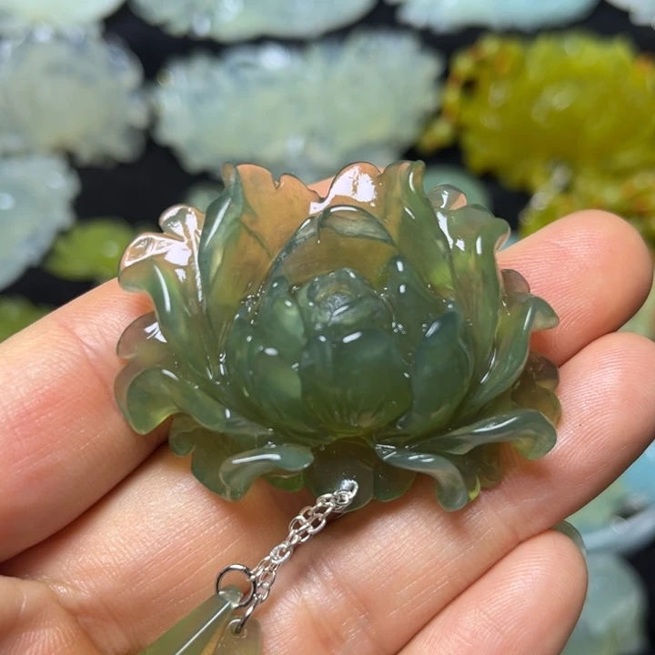 蛇纹石玉未镶嵌颈式潮***太