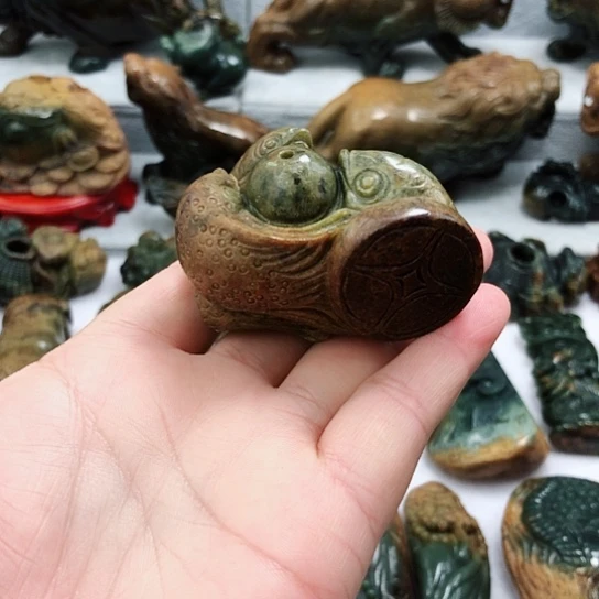 岫岩河磨玉（透闪石质玉）把件未镶嵌