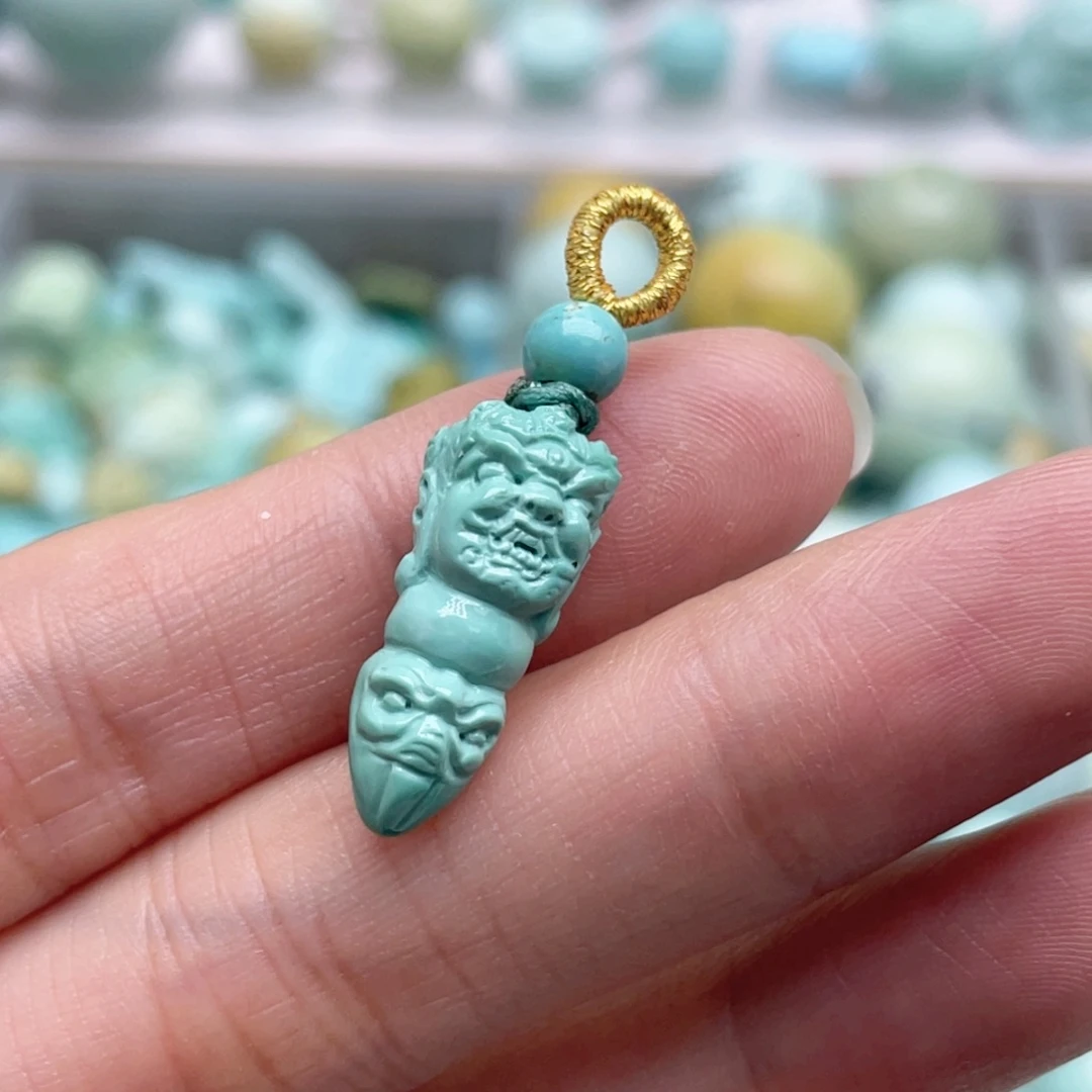 蜜***獾未镶嵌绿松石珠宝奇石