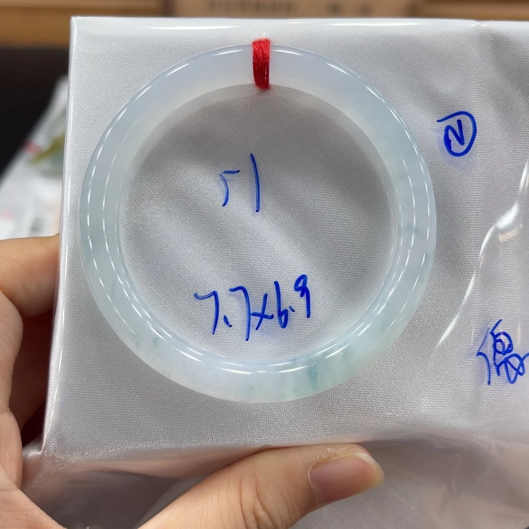 未镶嵌手镯翡翠翡翠