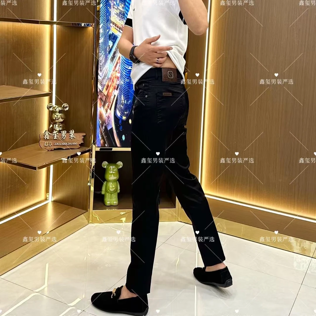 夏季薄款男士时尚休闲裤轻奢百搭男款简约透气潮流休闲小脚直筒裤