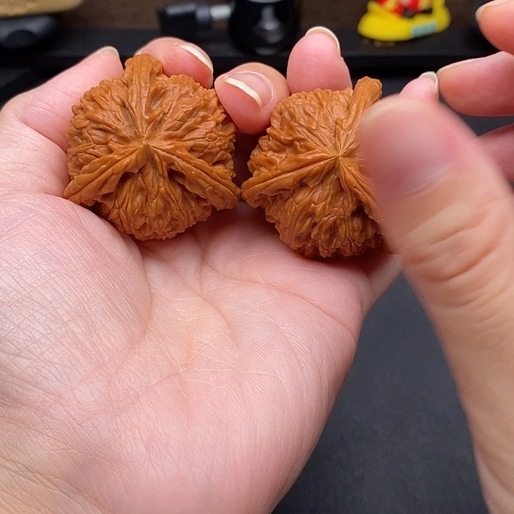 欢***好文玩核桃把件白奔