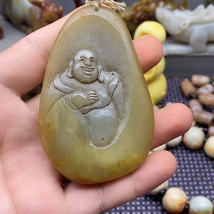 未镶嵌蛇纹石玉颈饰