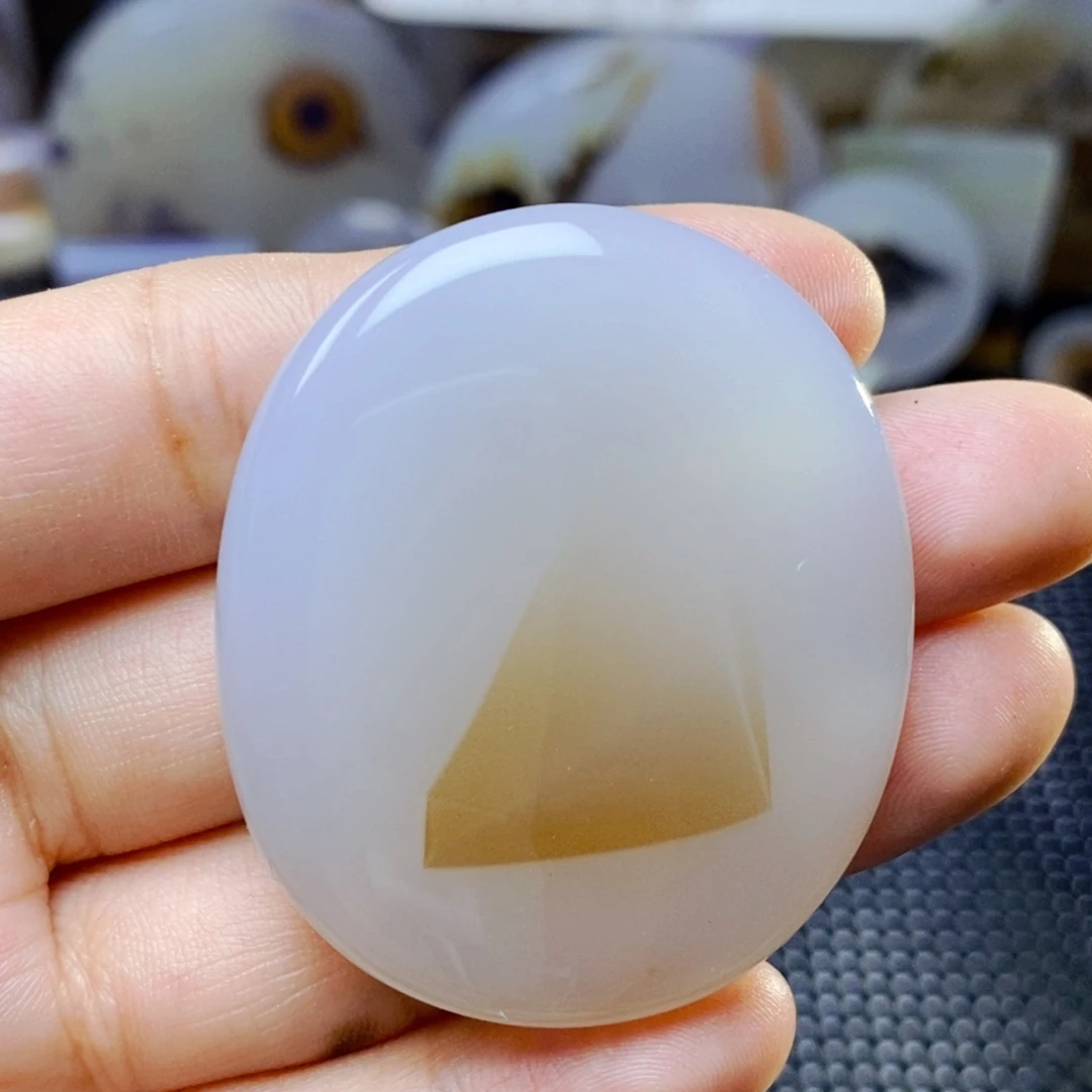 玛瑙/玉髓未镶嵌珠宝奇石