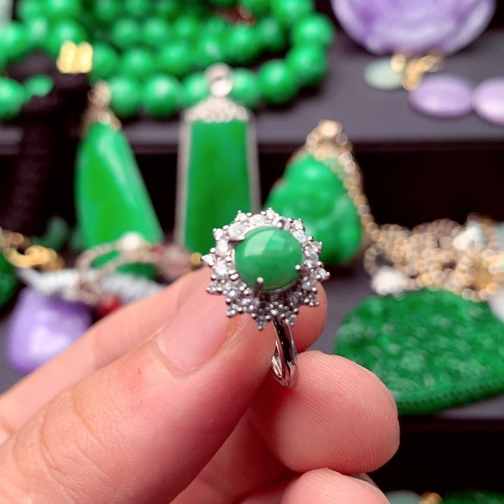 翡翠未镶嵌吊坠(不含链)