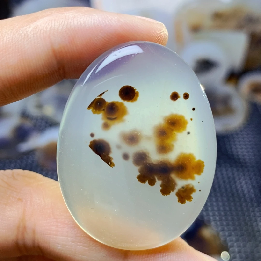 玛瑙/玉髓未镶嵌珠宝奇石