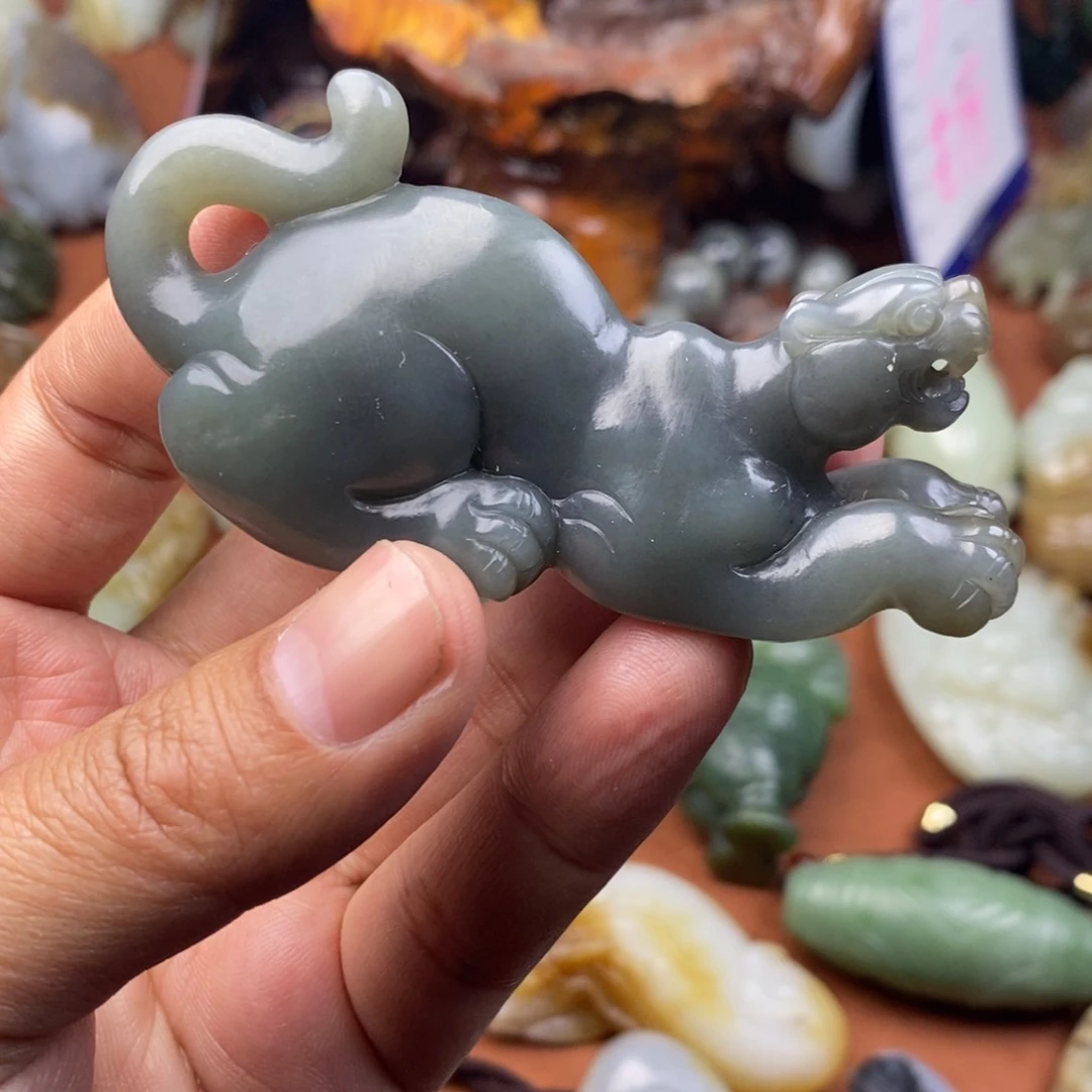 和田玉挂件未镶嵌