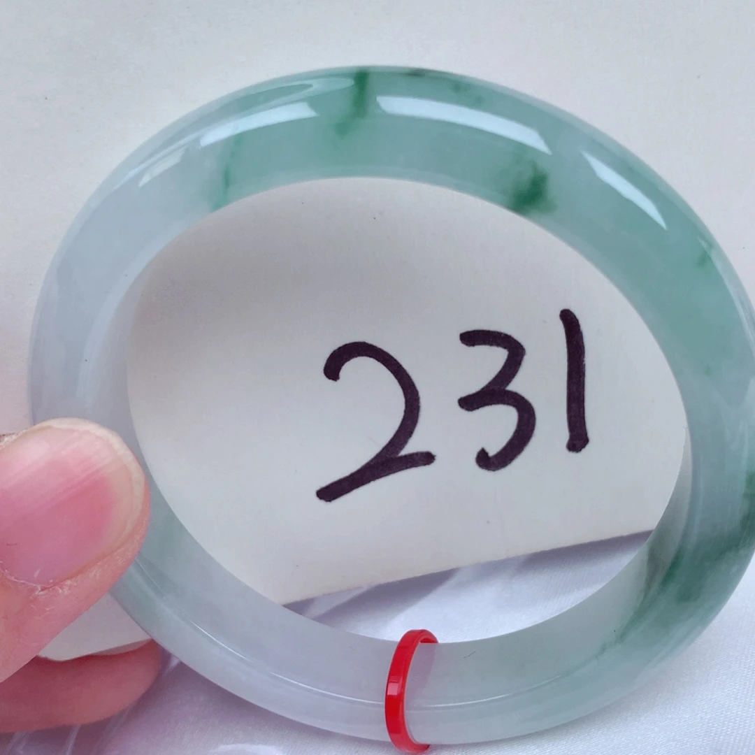 翡翠未镶嵌手镯翡翠