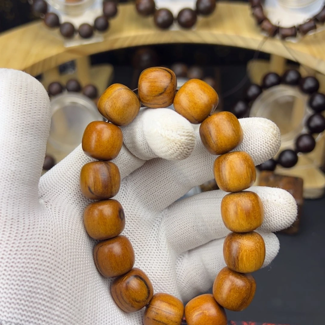 贡木1516黄油贡木手串定制福利