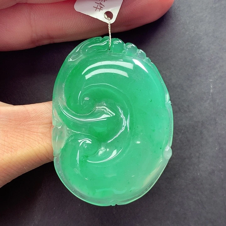 石英质玉未镶嵌颈饰