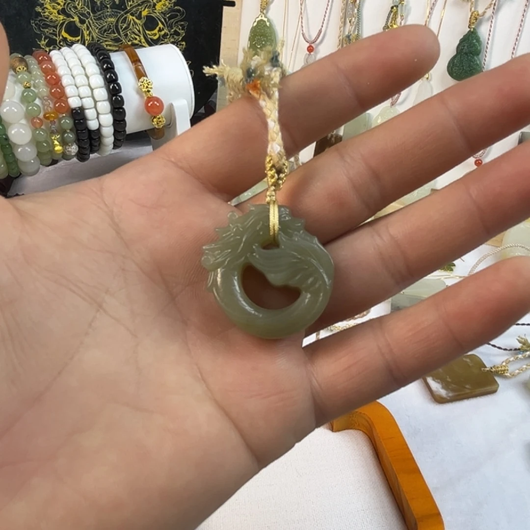 和田玉（糖玉）未镶嵌车挂