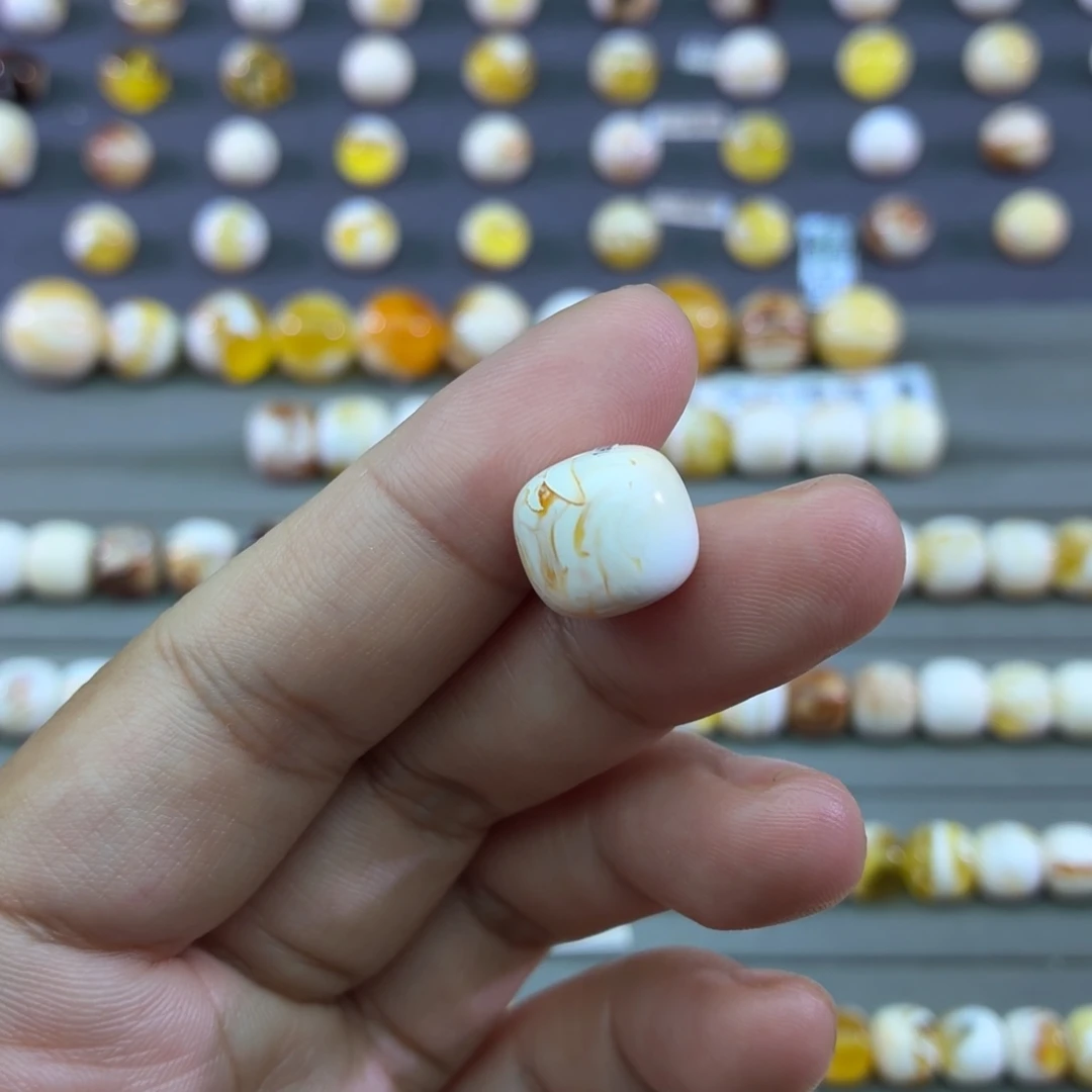 琥珀未镶嵌裸石12加老型