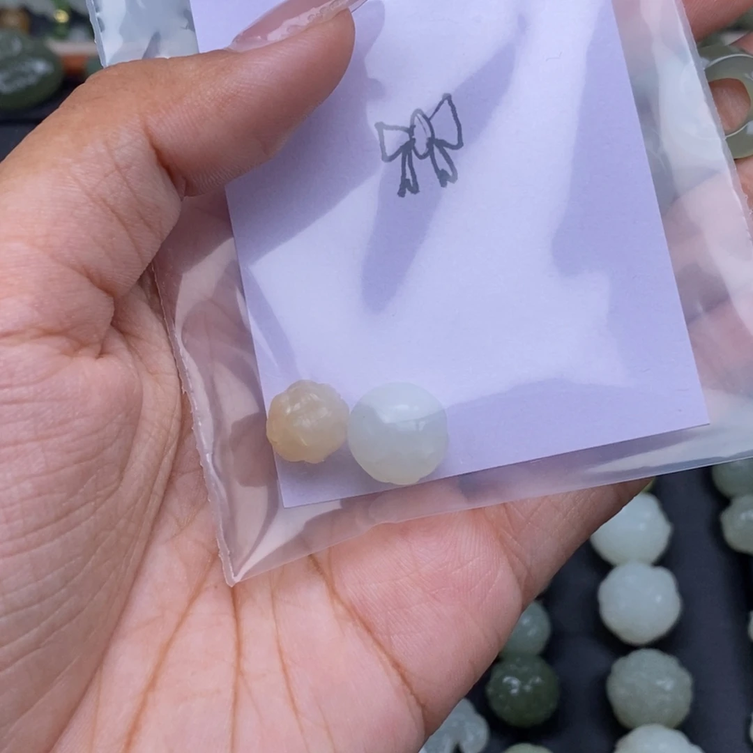 ****颈饰未镶嵌和田玉