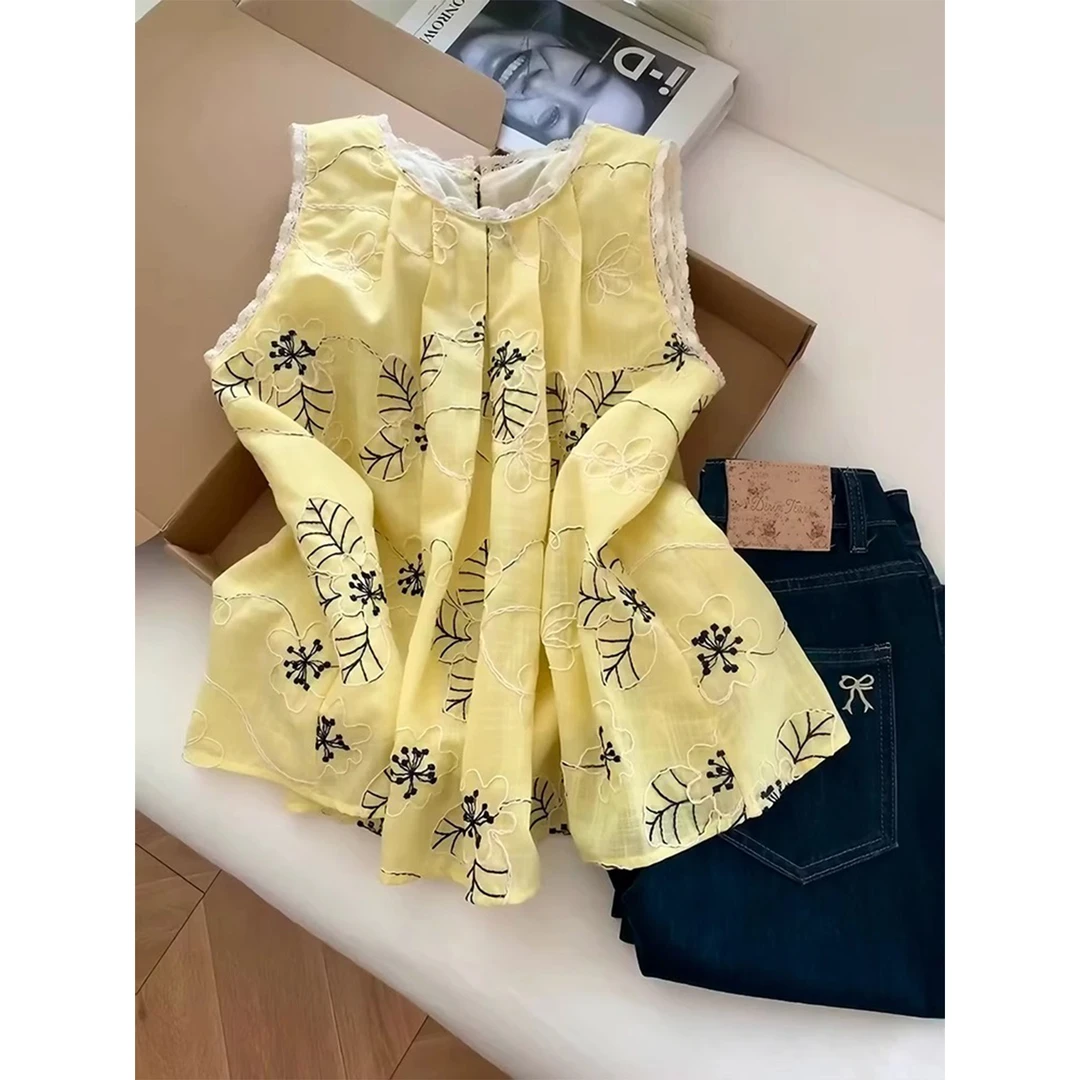 2025夏季新款韩版时尚百搭圆领无袖刺绣花朵设计感女宽松显瘦上衣