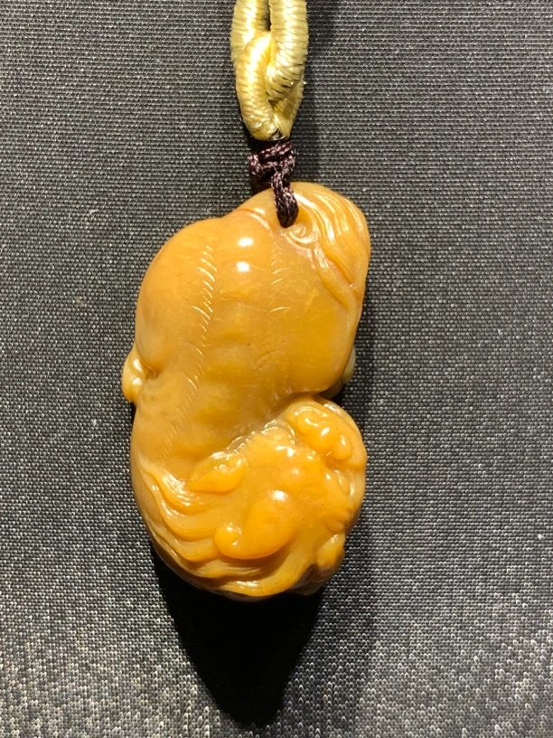 寿山田黄石〈貔貅〉挂件