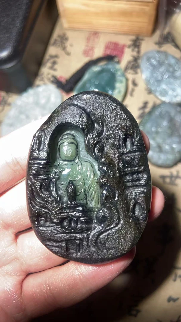 纯天然缅甸翡翠A货 大如来