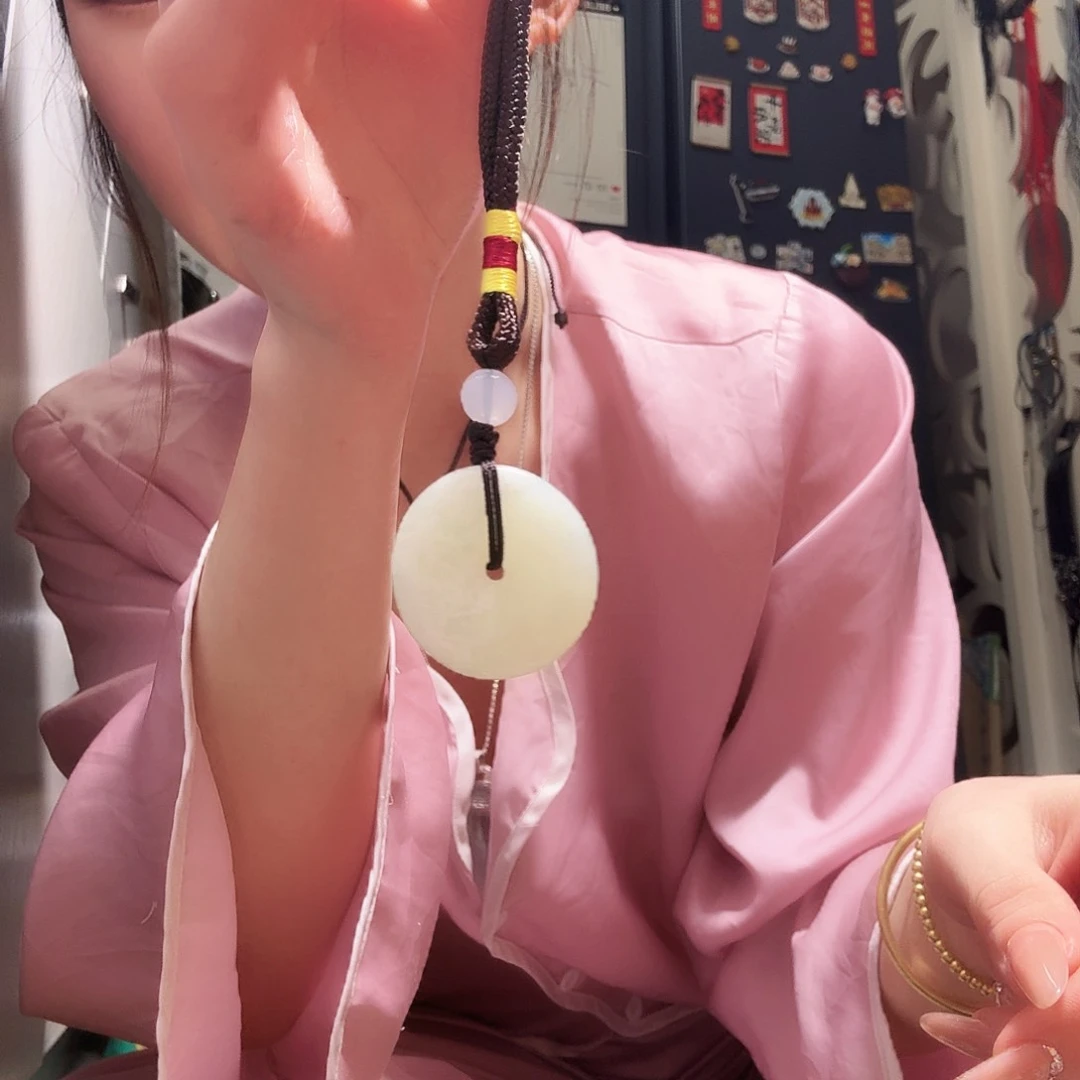 蛇纹石玉颈饰未镶嵌平安扣