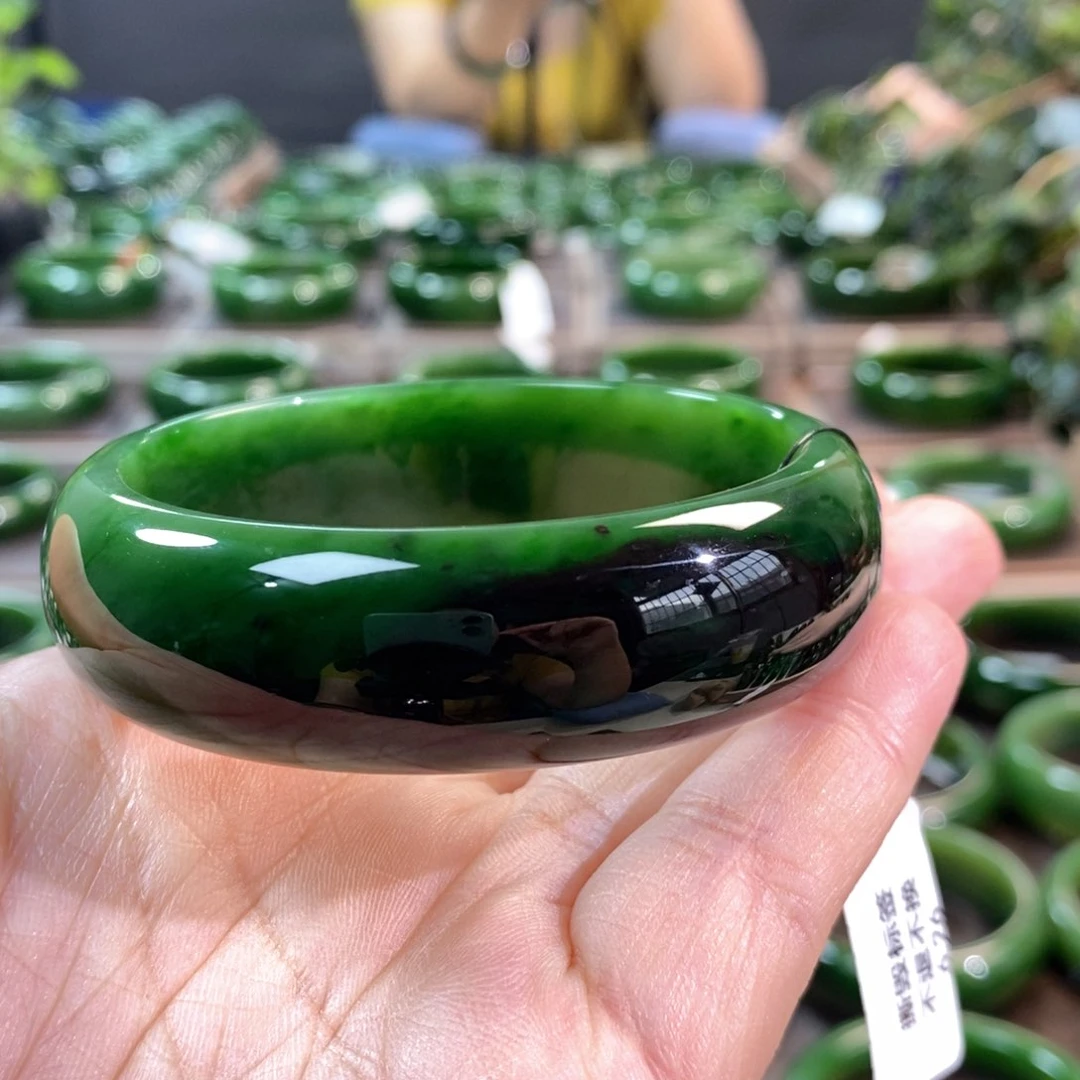 和田玉（碧玉）手镯未镶嵌