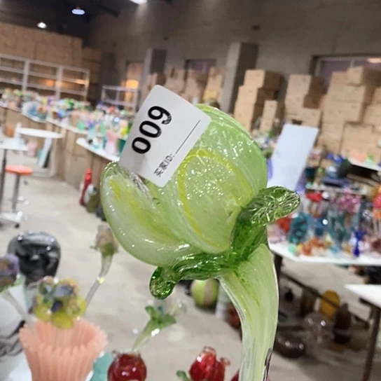 琉璃花瓶高50厘米宽6厘米