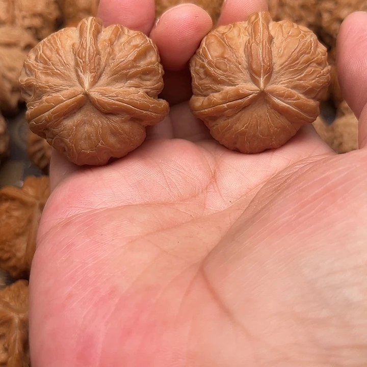 文玩核桃吊坠你们都在