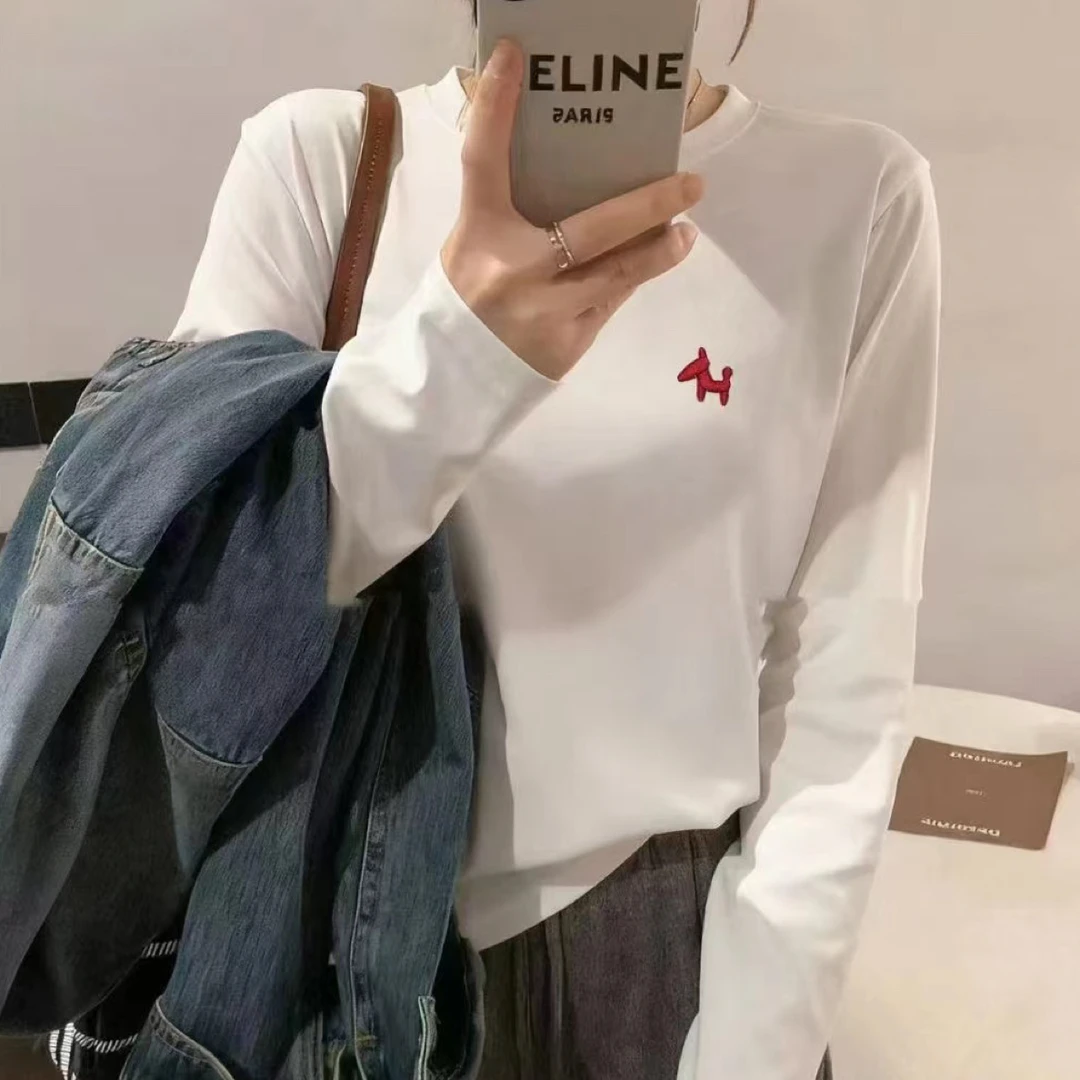 秋冬新款刺绣长袖T恤女时尚打底衫宽松型修身型简约百搭上衣