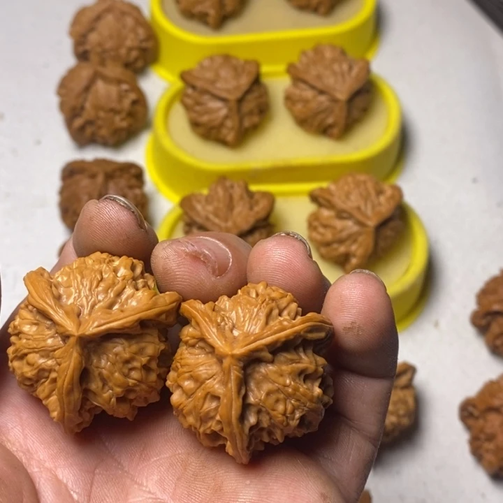 把件文玩核桃盘山三棱打底