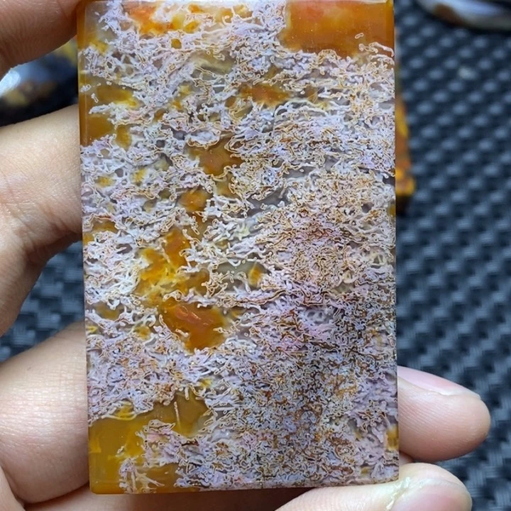 玛瑙/玉髓颈饰未镶嵌金*