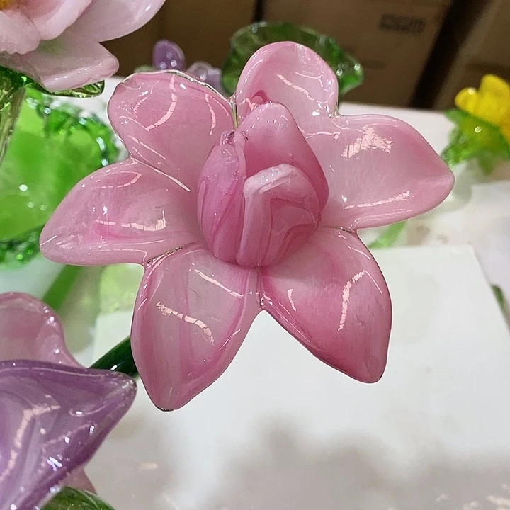 百合花高45厘米宽10厘米