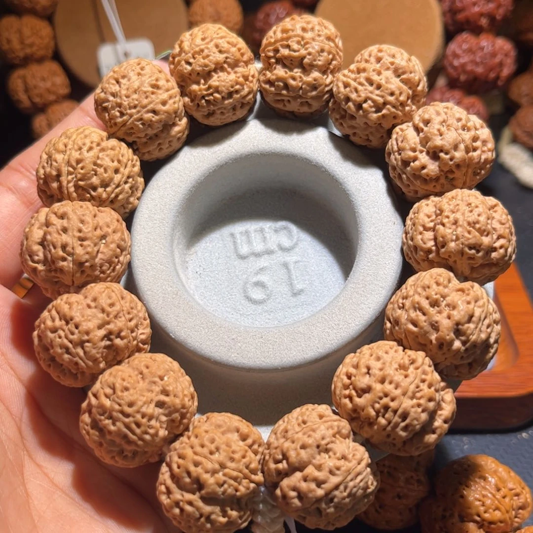 金刚菩提吊坠梦蝶梅花24