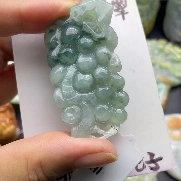 颈饰未镶嵌翡翠天然翡翠