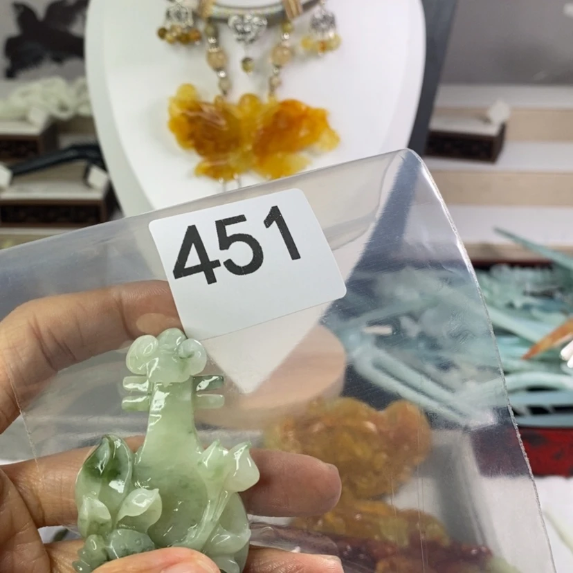 【闪购商品】岫玉颈饰未镶嵌魈****！