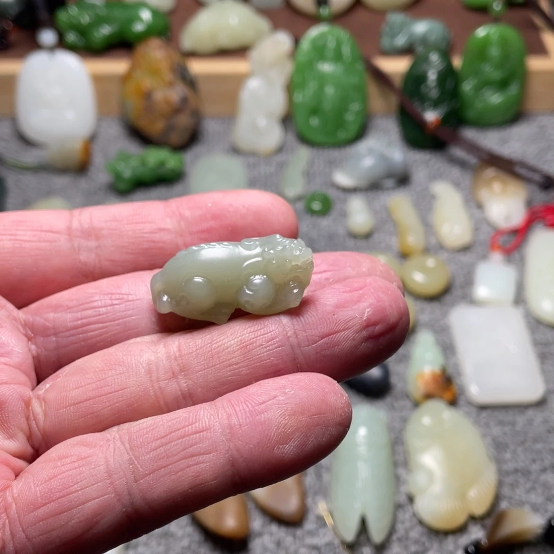 和田玉挂件未镶嵌