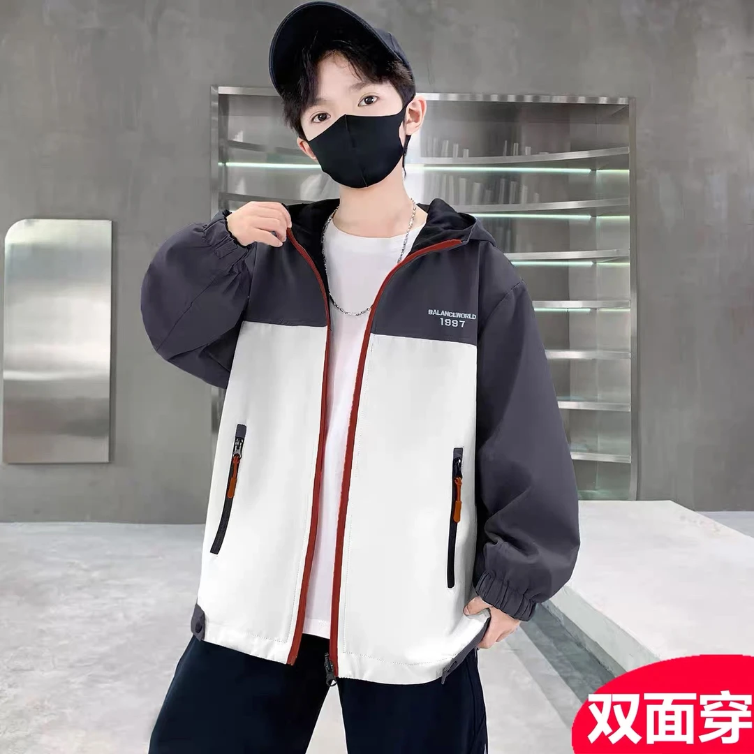 男童春秋季两面穿外套冲锋衣2025新款中大童棒球服运动连帽帅气潮
