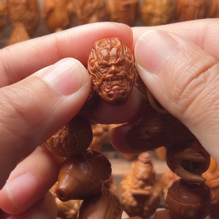 枫***月橄榄核吊坠橄榄核
