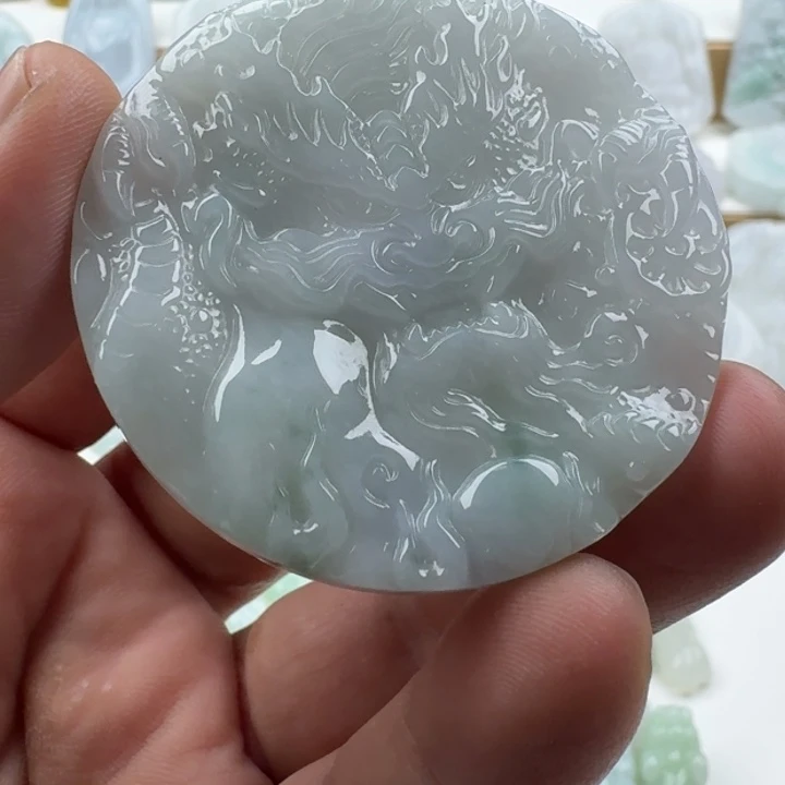 翡翠未镶嵌颈饰天然缅甸A货翡翠