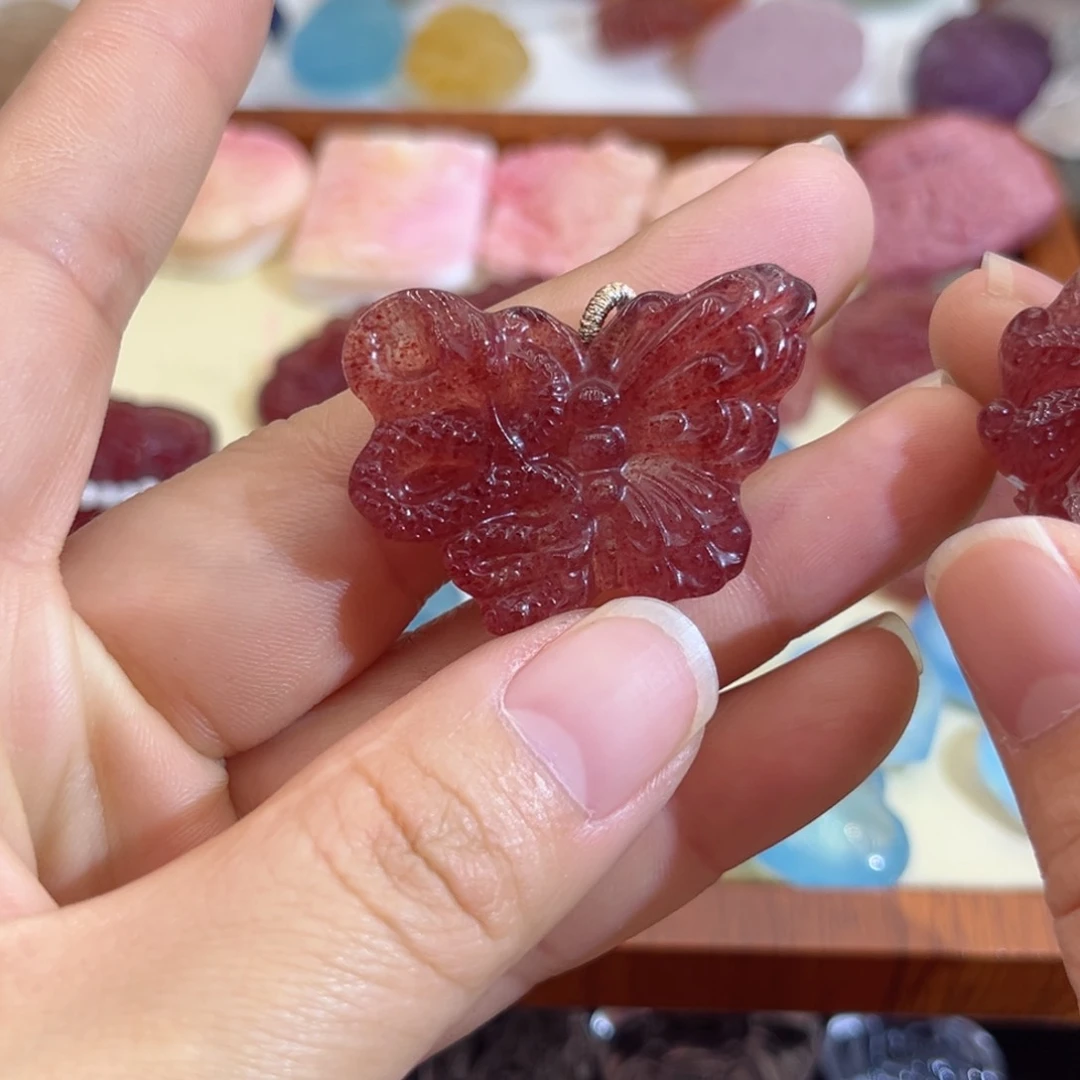 水晶颈饰银S925镶嵌柏*草莓蛇蝶77