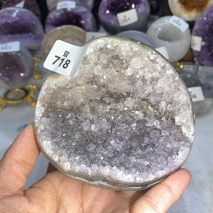 未镶嵌水晶大型摆件（非配饰）