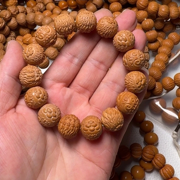 猴头核桃手串财神